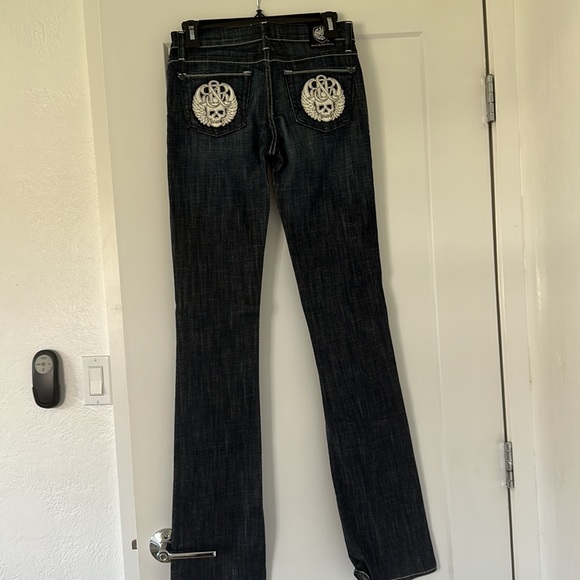 Jeans - Picture 2 of 3